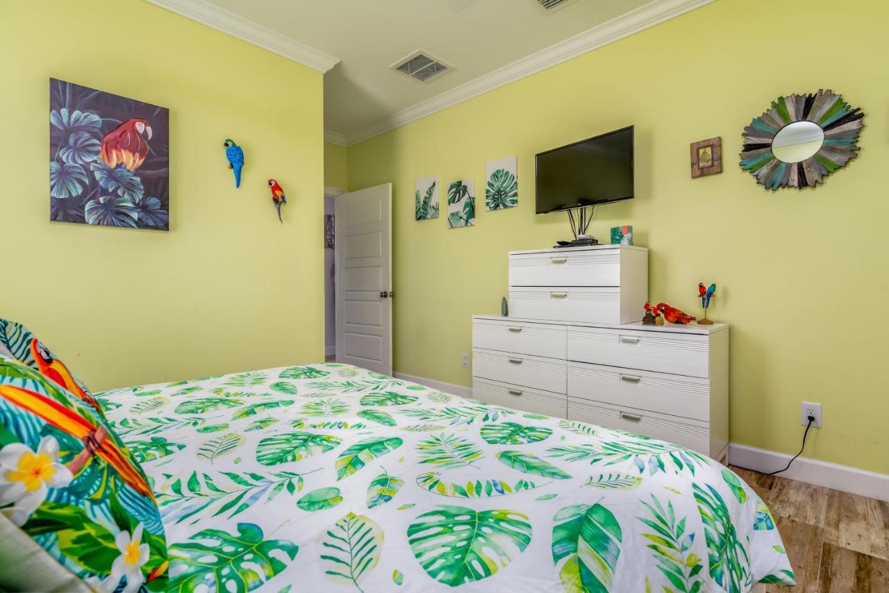 Awake On The Gulf - Gulf Front! Gaze Up At The Stars From Your Large Deck While Listening To The Waves Crash, Home Dauphin Island Exterior photo